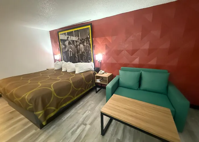 Super 8 By Wyndham Newcastle